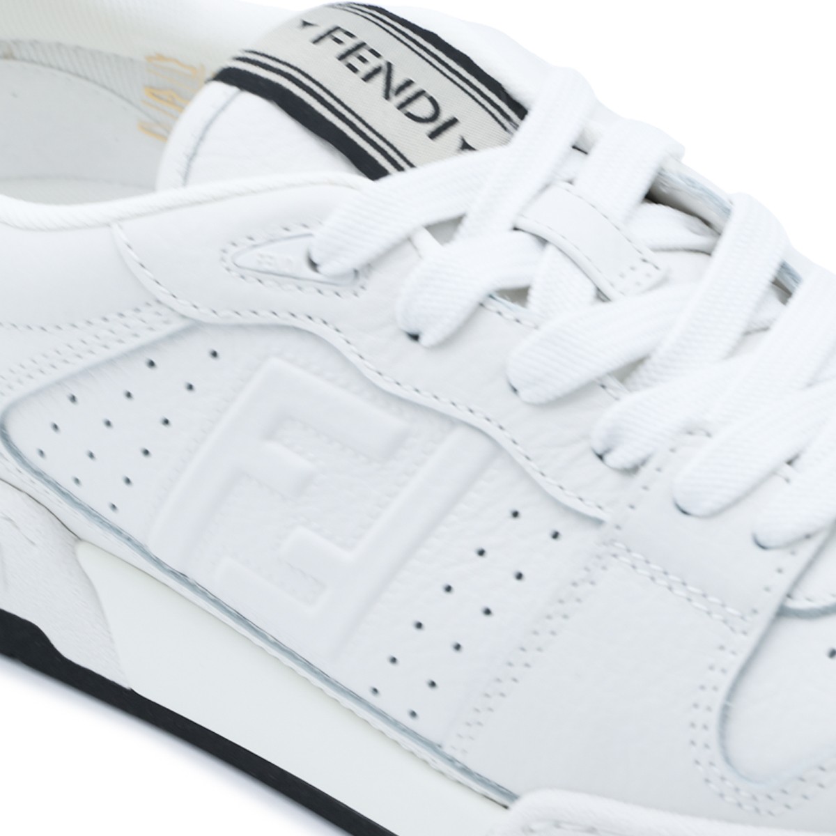 WHITE LEATHER SNEAKERS