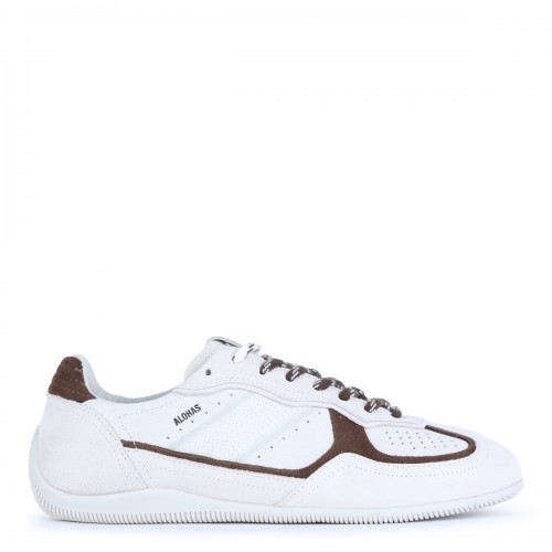 WHITE SNEAKERS