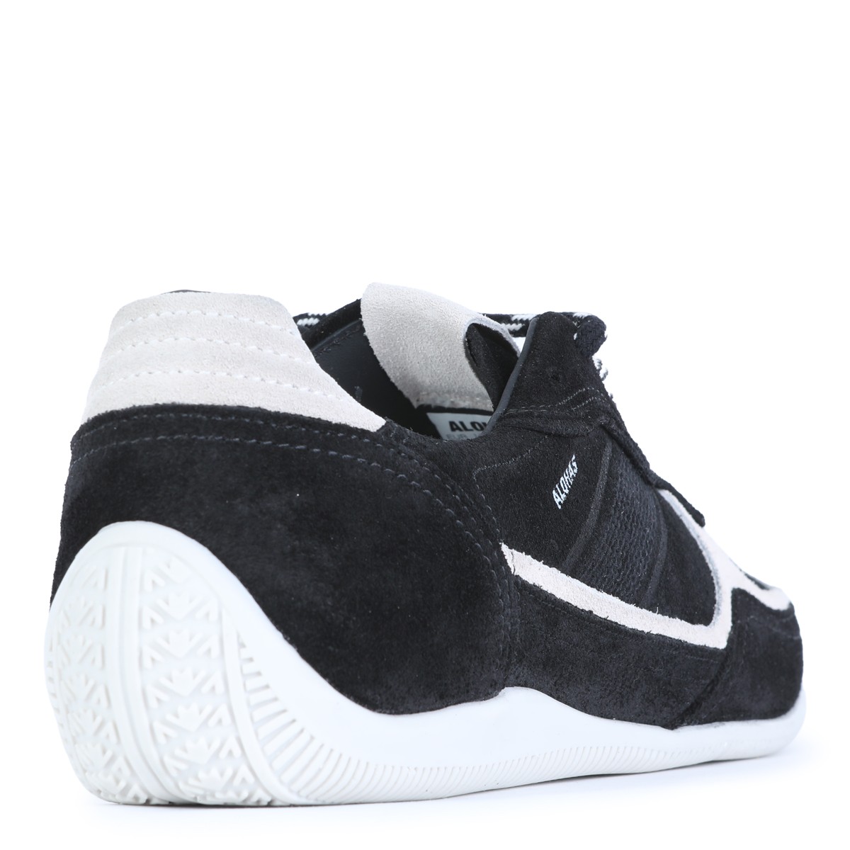 BLACK SNEAKERS