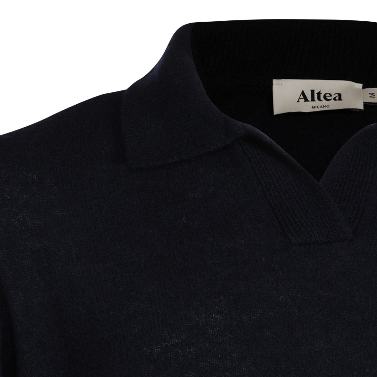 NAVY WOOL KNITWEAR