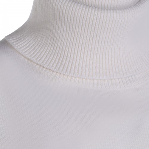 WHITE CASHMERE KNITWEAR