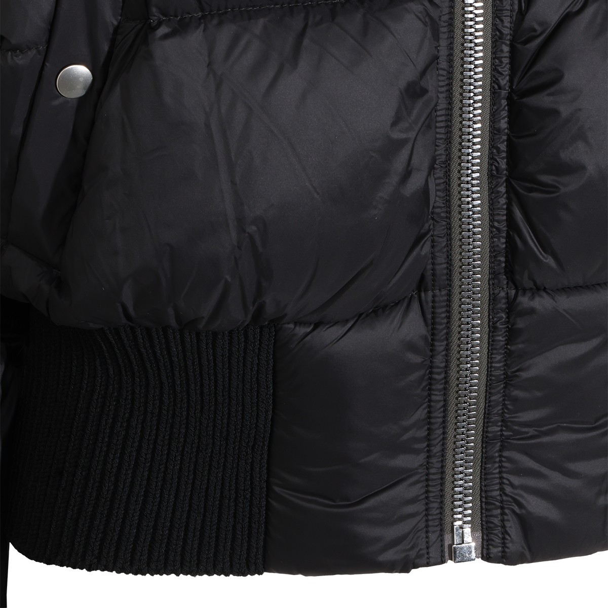BLACK PUFFER CINCHED DOWN JACKET