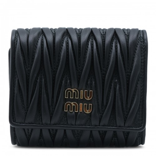 BLACK LEATHER MATELASSE WALLET