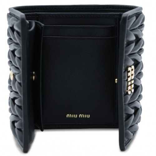 BLACK LEATHER MATELASSE WALLET
