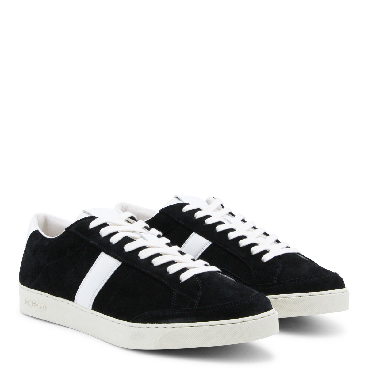 BLACK SNEAKERS