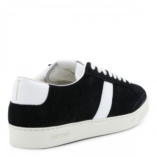 BLACK SNEAKERS