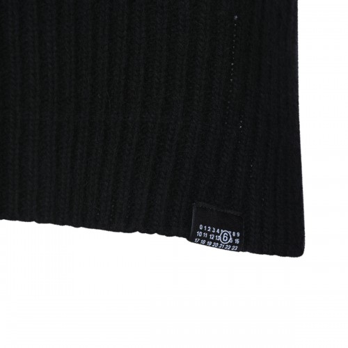 BLACK WOOL STOLE VEST SWEATER