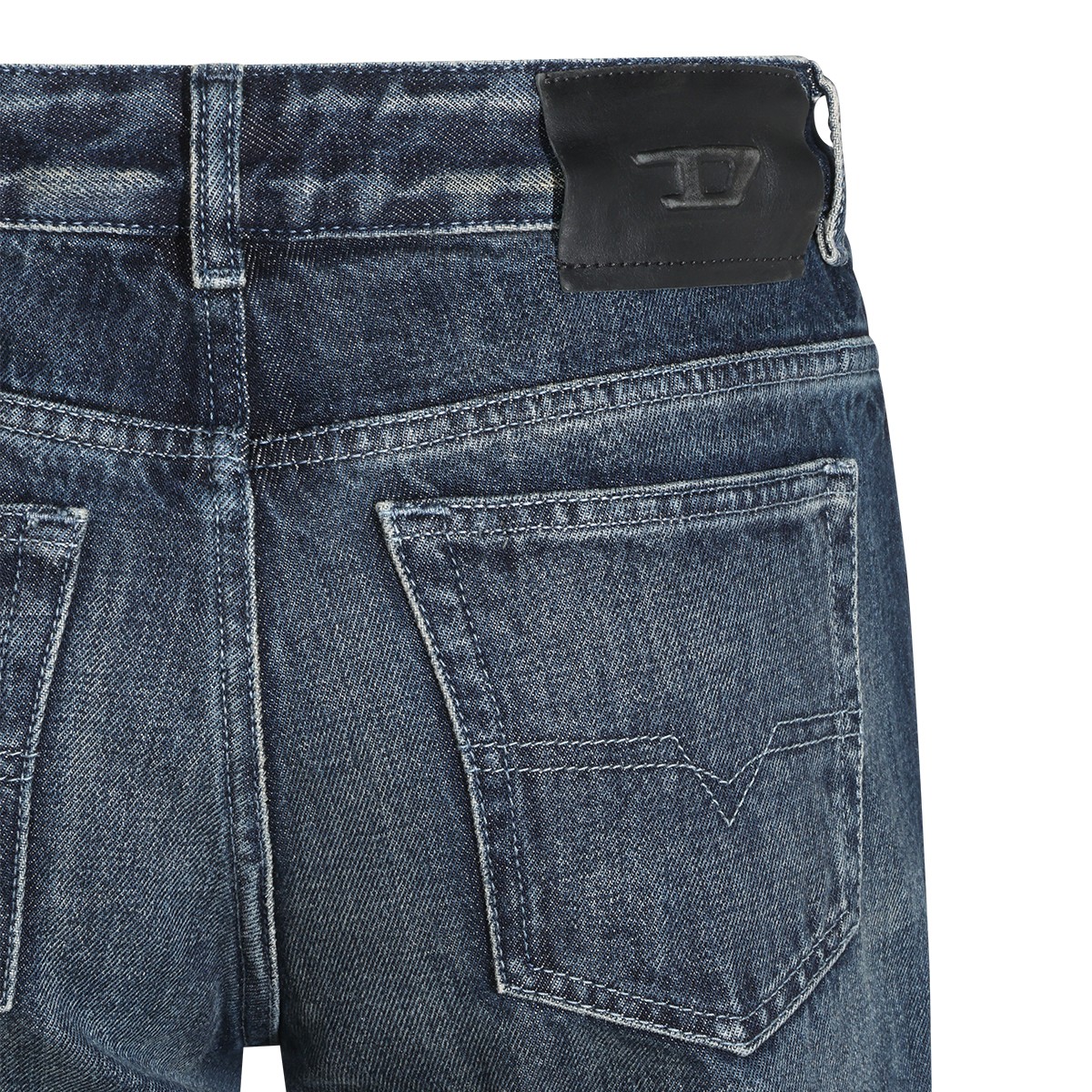 BLUE DENIM JEANS