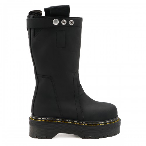 BLACK LEATHER BOOTS