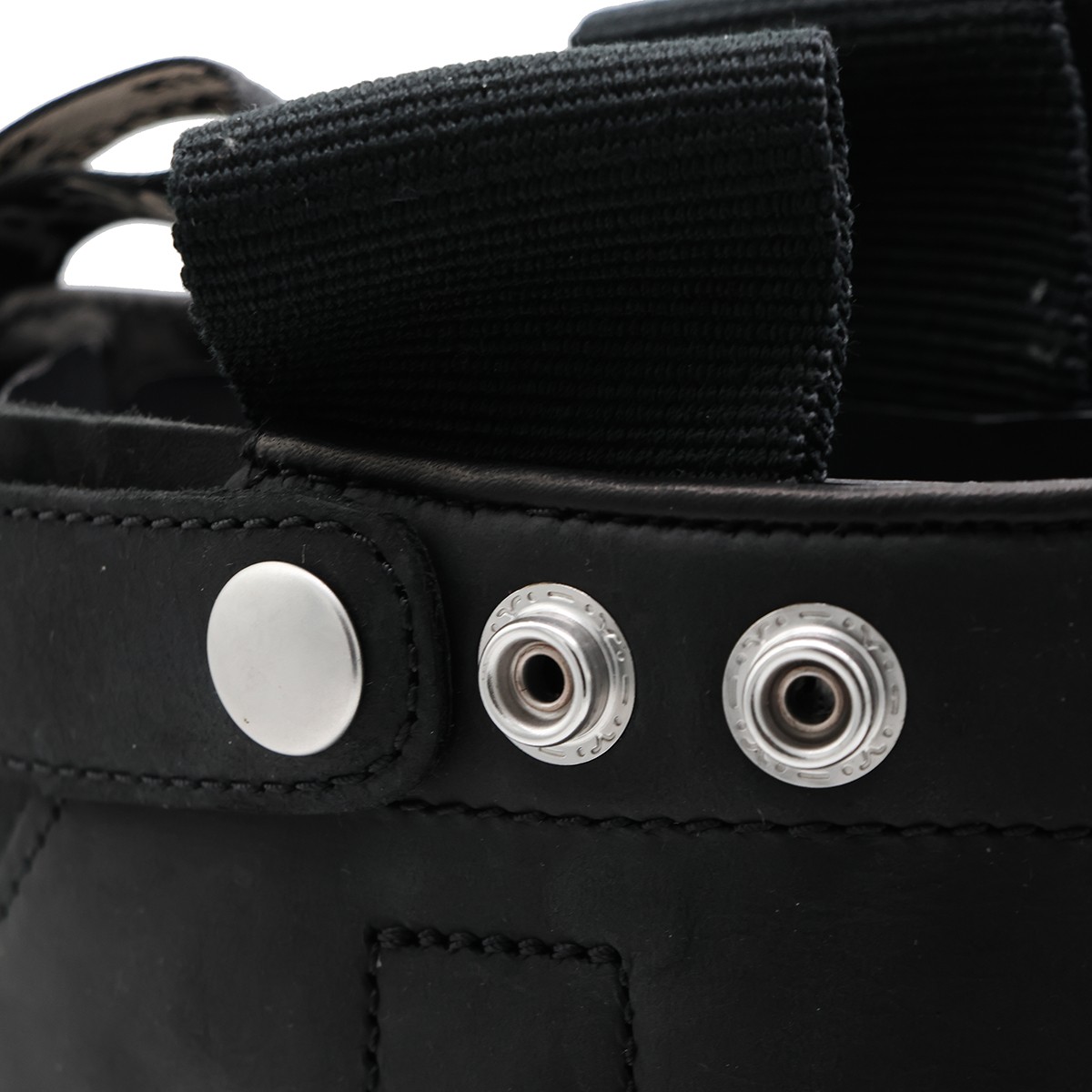 BLACK LEATHER BOOTS