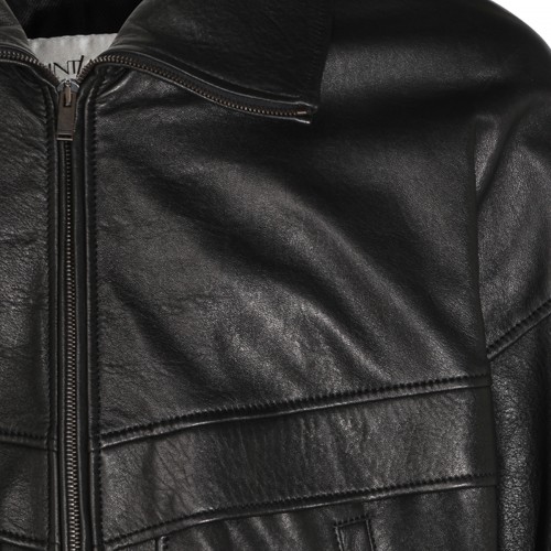 BLACK LEATHER JACKET