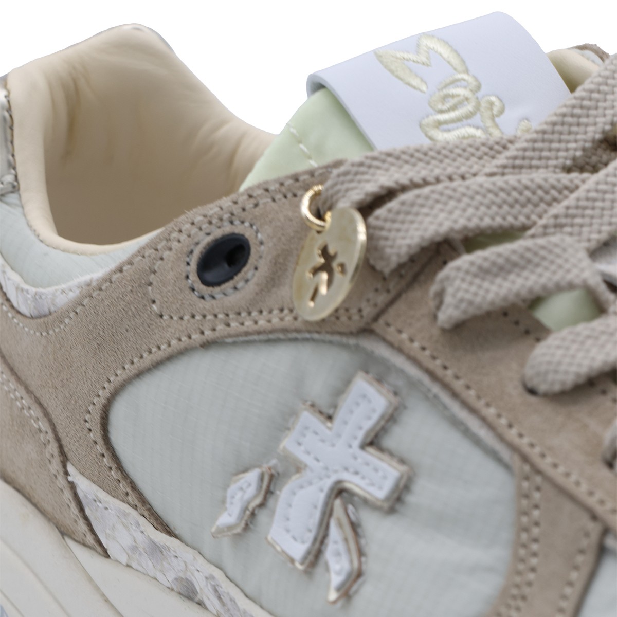 LIGHT BEIGE SUEDE SNEAKERS