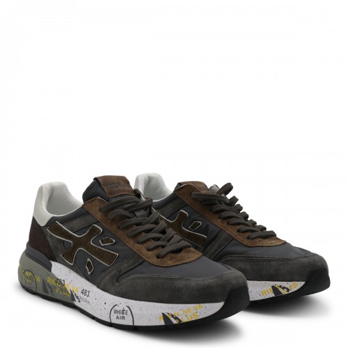 BROWN AND BLACK SNEAKERS