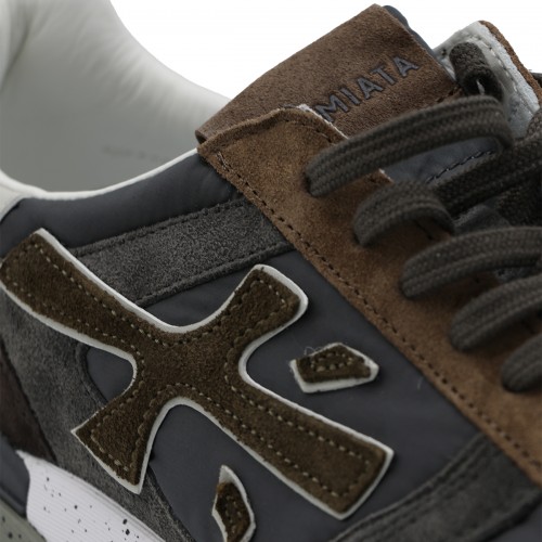 BROWN AND BLACK SNEAKERS