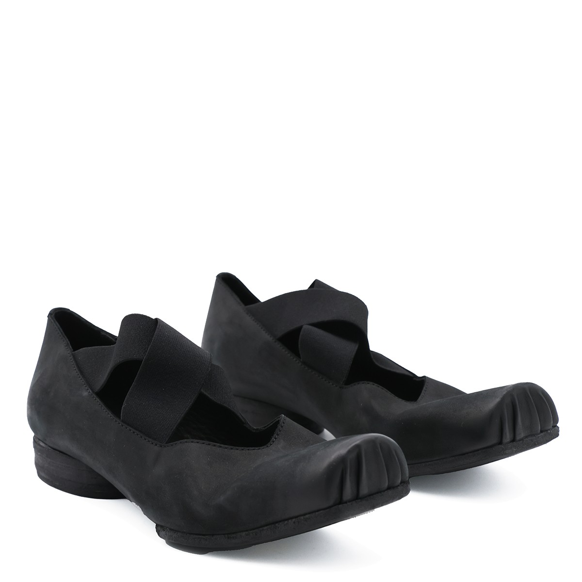 BLACK LEATHER BALLET FLATS