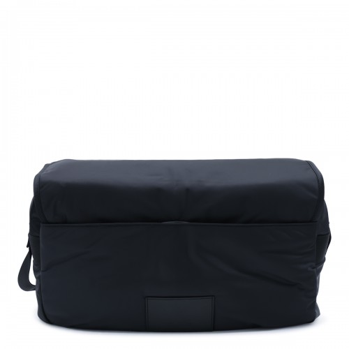 BLACK NYLON MESSENGER BAG