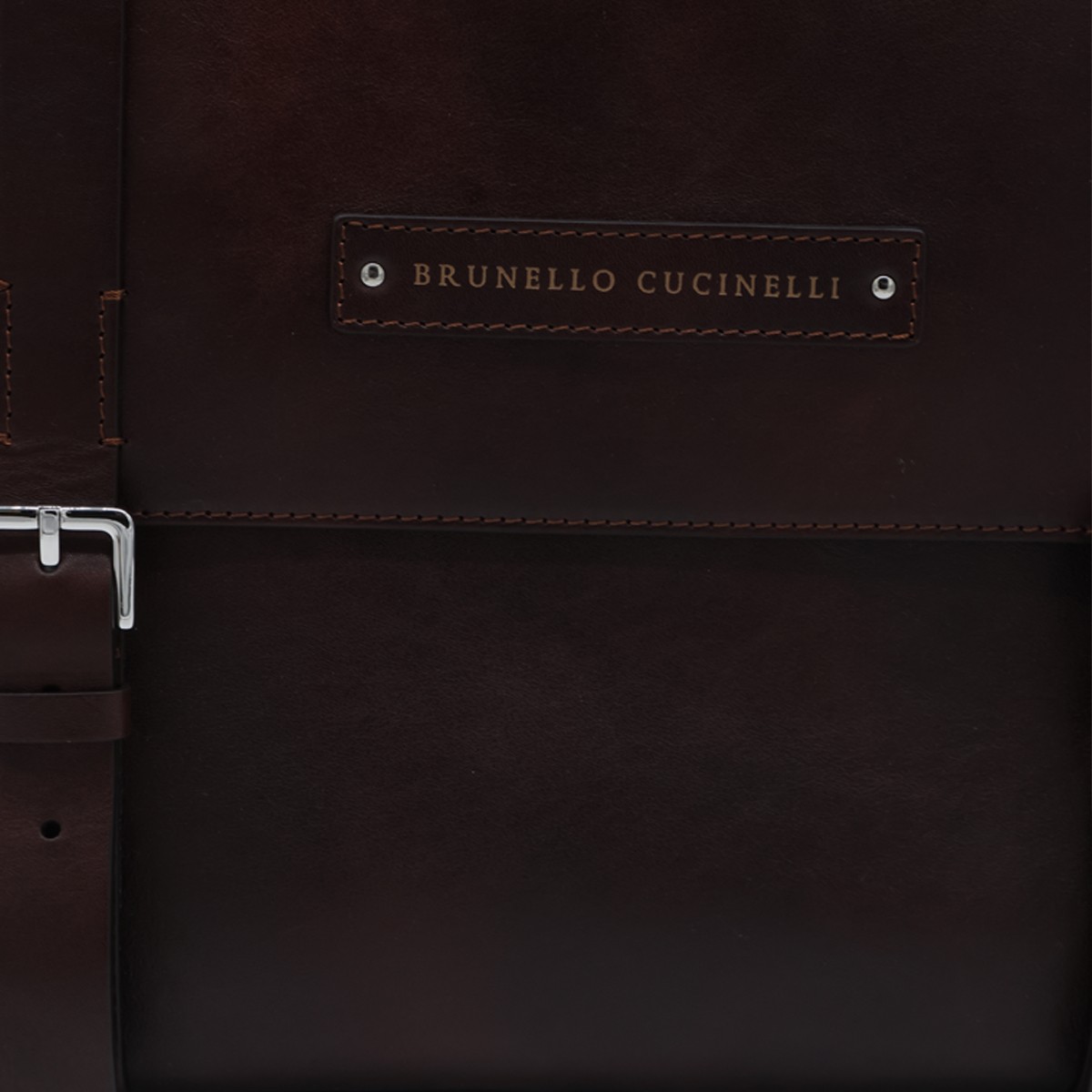 BROWN LEATHER TRAVEL BAG
