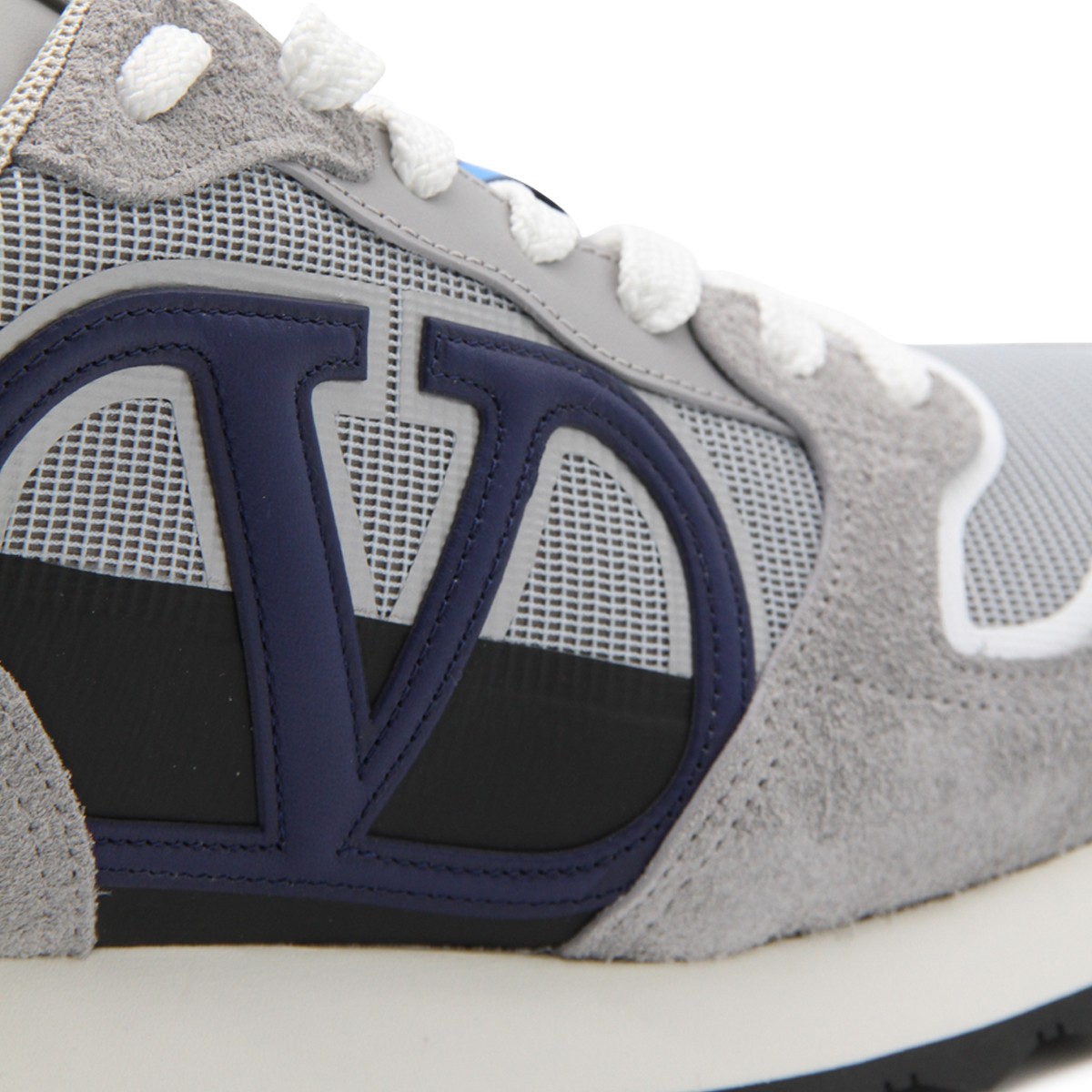 GREY LEATHER SNEAKERS GREY LEATHER SNEAKERS