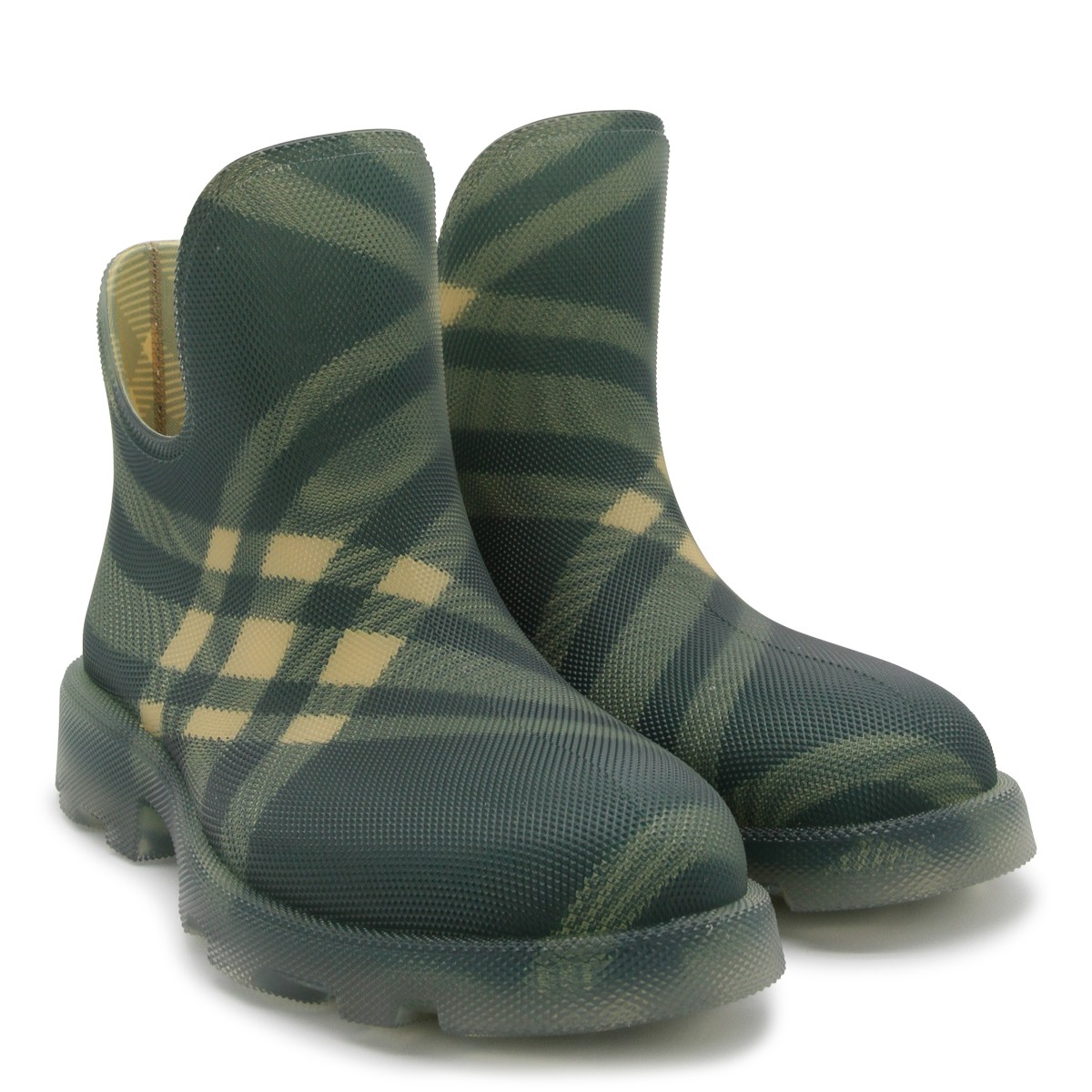 GREEN BOOTS