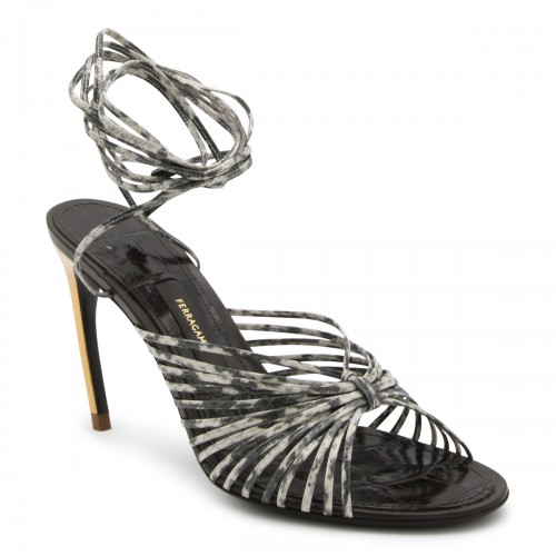 BROWN LEATHER PUMPS 2