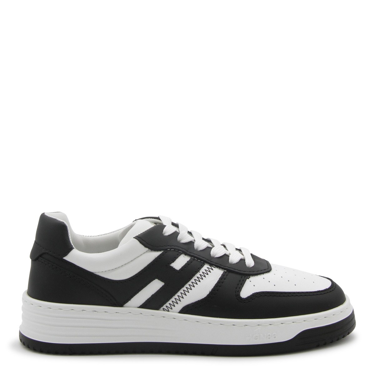 WHITE AND BLACK LEATHER SNEAKERS