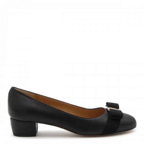 Ferragamo – Black Leather Pumps 8