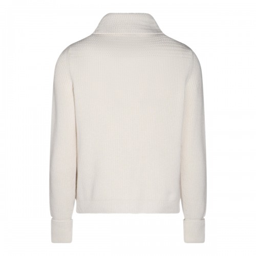 WHITE WOOL KNITWEAR