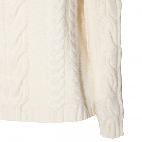 WHITE WOOL KNITWEAR