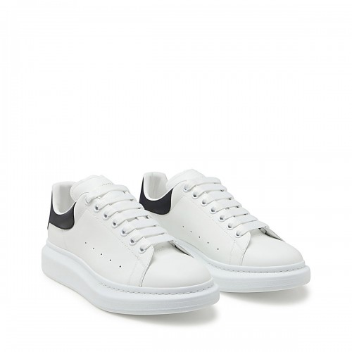 WHITE AND BLACK LEATHER OVERSIZED SNEAKERS