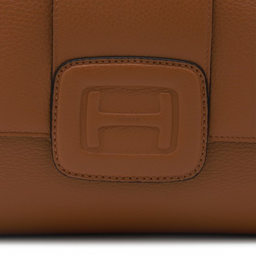 BROWN LEATHER SHOULDER BAG