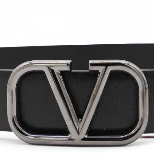 BLACK AND SILVER LEATHER BELT