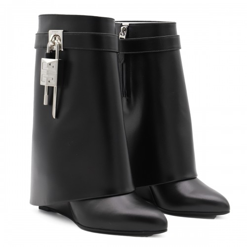 BLACK LEATHER SHARK LOCK BOOTS