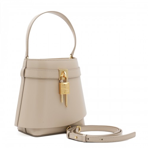 BEIGE LEATHER SHARK LOCK TOP HANDLE BAG