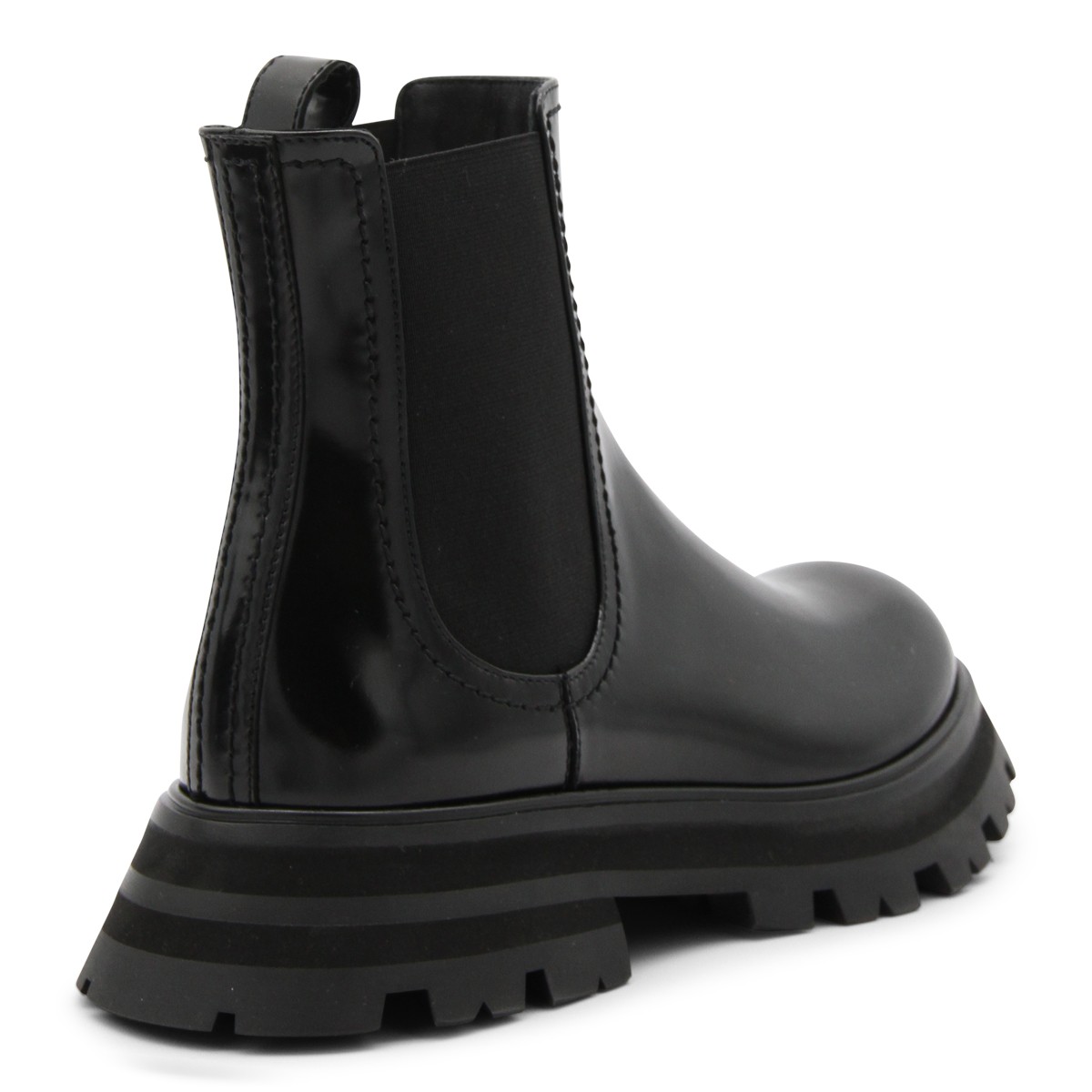 BLACK LEATHER CHELSEA BOOTS