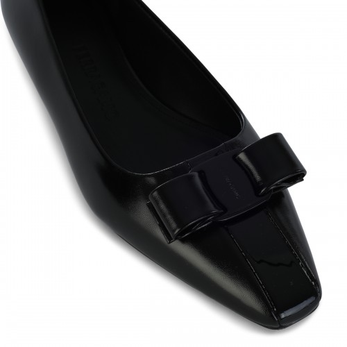 BLACK LEATHER SIWAR FLATS