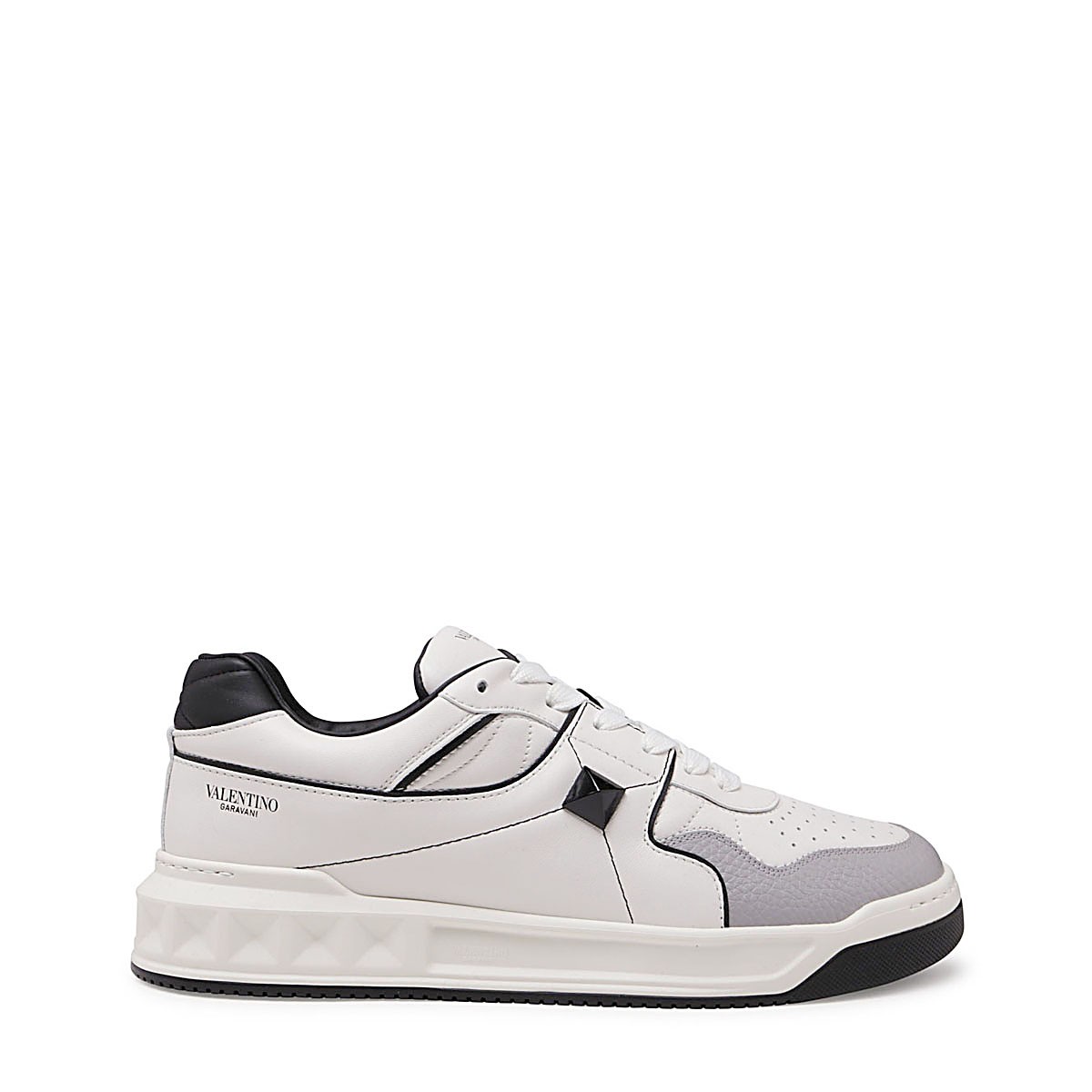 GREY AND WHITE LEATHER SNEAKERS