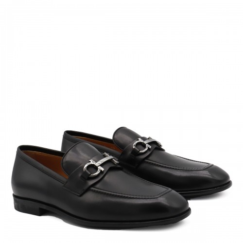 BLACK LEATHER LOAFERS