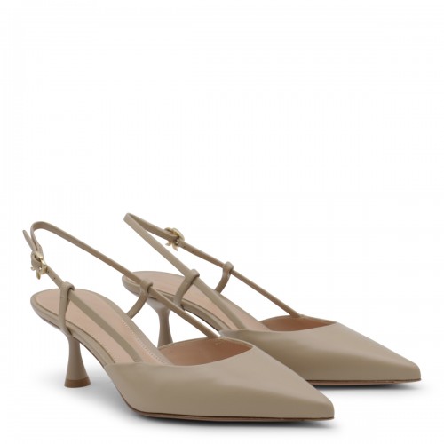 SAND LEATHER PUMPS