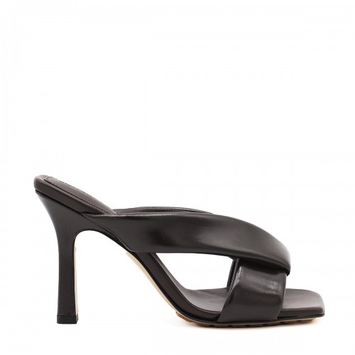 BLACK LEATHER SANDALS