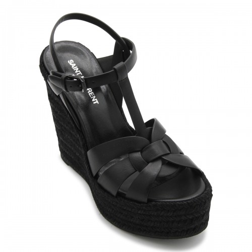 BLACK LEATHER TRIBUTE SANDALS
