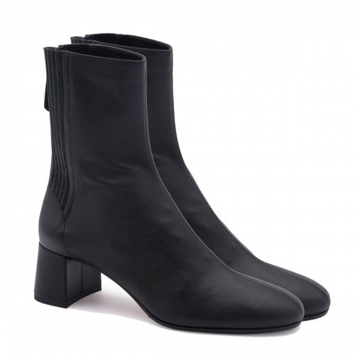 BLACK LEATHER SAINT HONORE BOOTS