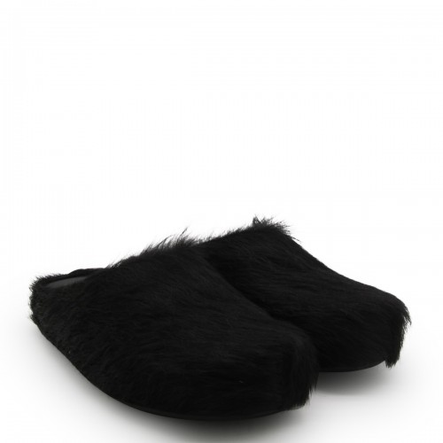 BLACK LEATHER FLATS