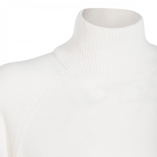 WHITE CASHMERE KNITWEAR