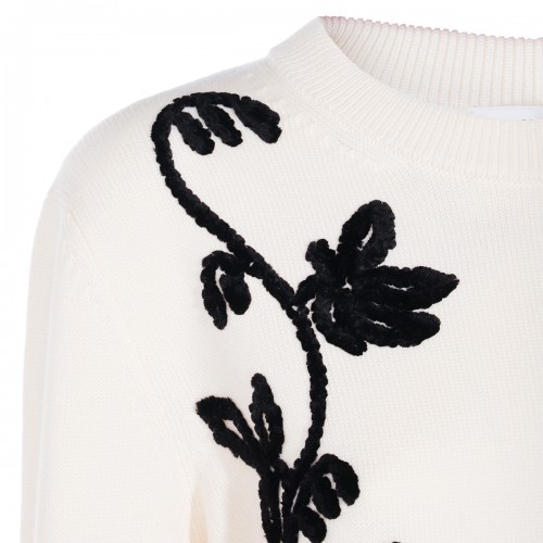 WHITE WOOL KNITWEAR