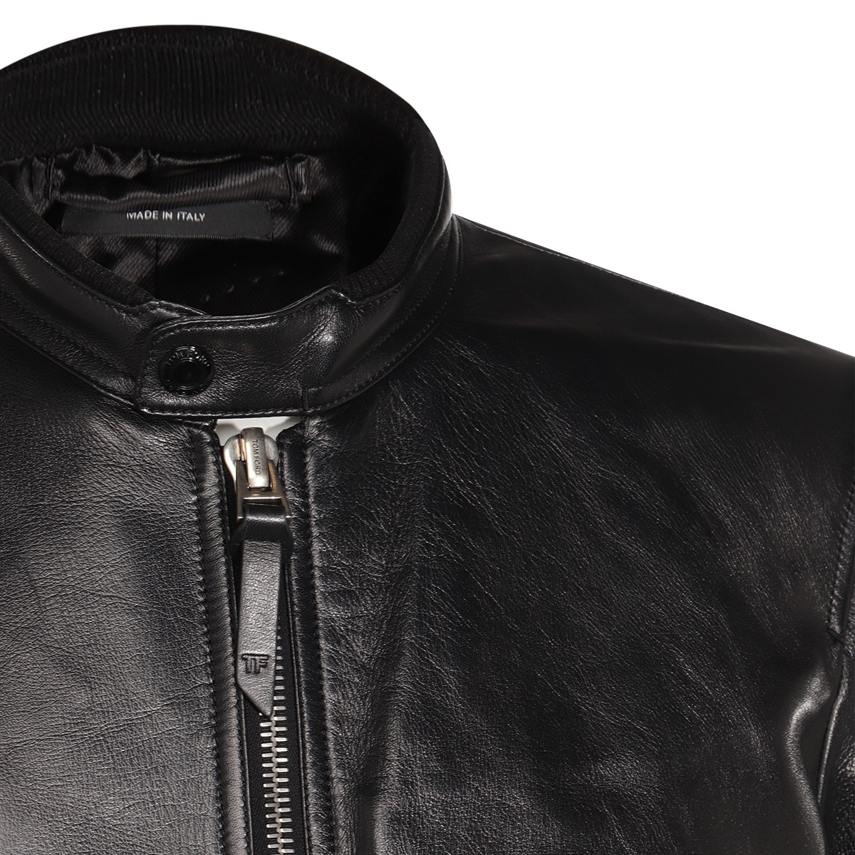 BLACK LEATHER JACKET