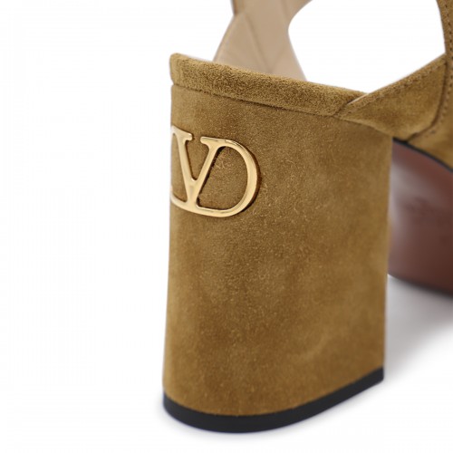 BROWN LEATHER SANDALS