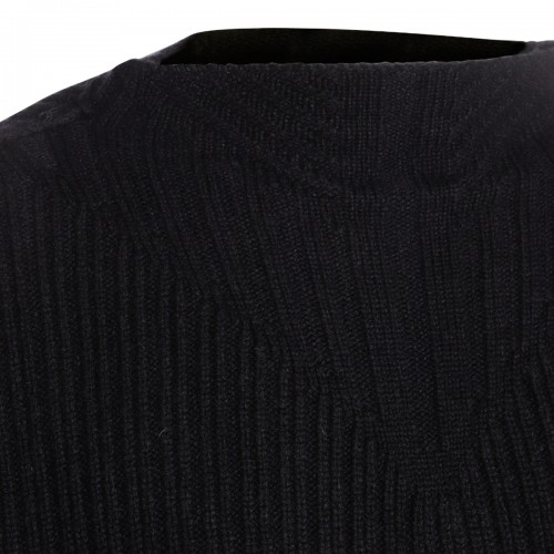 BLACK WOOL KNITWEAR