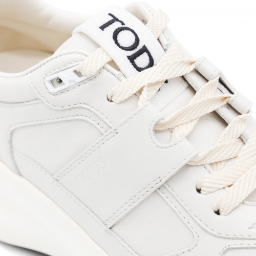 WHITE LEATHER SNEAKERS