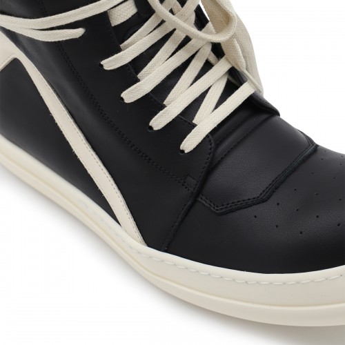BLACK AND WHITE LEATHER GEOBASKET SNEAKERS