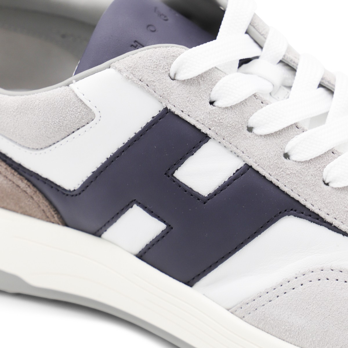 WHITE AND GREY LEATHER SNEAKERS WHITE AND GREY LEATHER SNEAKERS